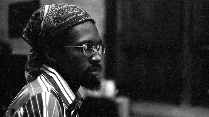 Julius Eastman ke konci života pociťoval minimum příležitostí k práci, začal brát drogy. Po exekuci se stal bezdomovcem.