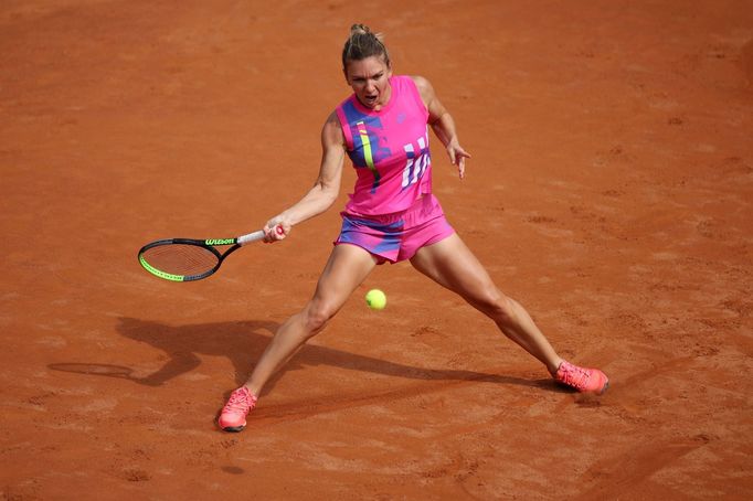 Simona Halepová ve čtvrtfinále tenisového turnaje v Římě 2020.