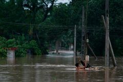 Vietnam sužují záplavy, zahynulo už přes 100 lidí