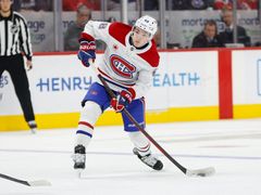 Mezi hlavní uchazeče o Calder Trophy teď patří i obránce Lane Hutson.