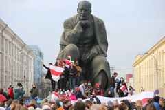 Nová šance v Bělorusku. Začala stávka, jejíž síla rozhodne o Lukašenkovi