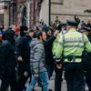Demonstrace fanoušků, hooligans, proti vládním nařízením - koronavirus - Staroměstské náměstí