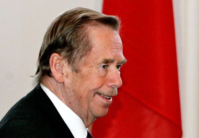 Václav Havel během oslav deseti let v NATO, březen 2009.