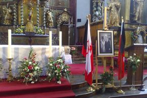 Mše za polské oběti v pražském kostele sv. Jiljí