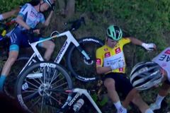 Strašidelný karambol zastavil Vacka. Český cyklista skončil v nemocnici