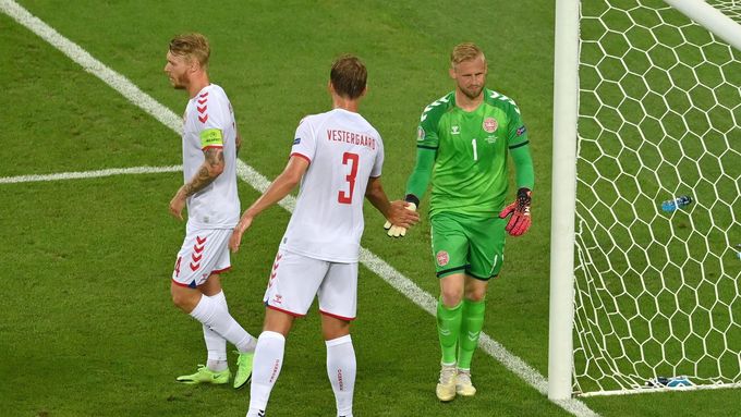 Brankář Kasper Schmeichel může napodobit úspěch svého otce, který s Dánskem vyhrál Euro 1992.