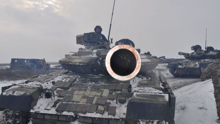 Obrazem: Ukrajinci trénují v černobylské zóně, ruské tanky se prohánějí Běloruskem; Zdroj foto: Reuters