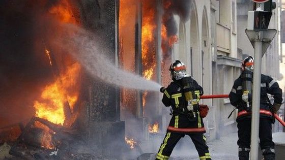 Odpůrci NATO se ve Štrasburku střetli s policií