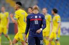 Mbappé nedal penaltu, mistři světa Francouzi přesto vezou z Kazachstánu první výhru