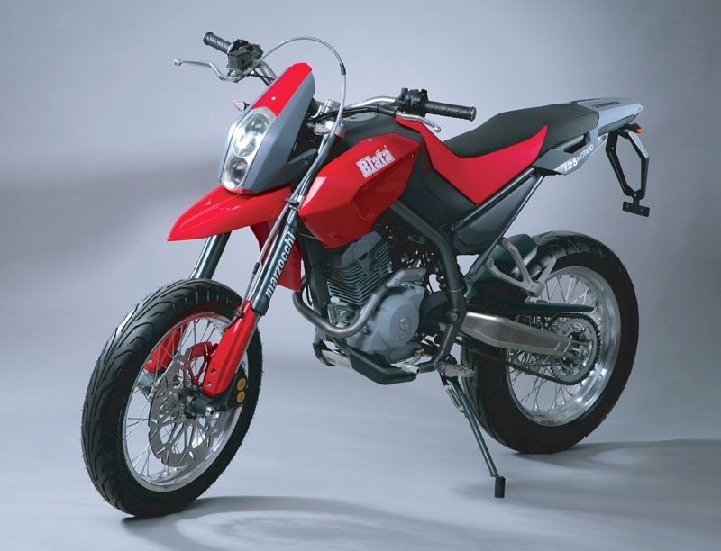 Vynikající design 2007: motocykl Blata 125
