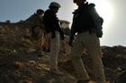 Armáda stahuje z Afghánistánu dva vojáky, opili se