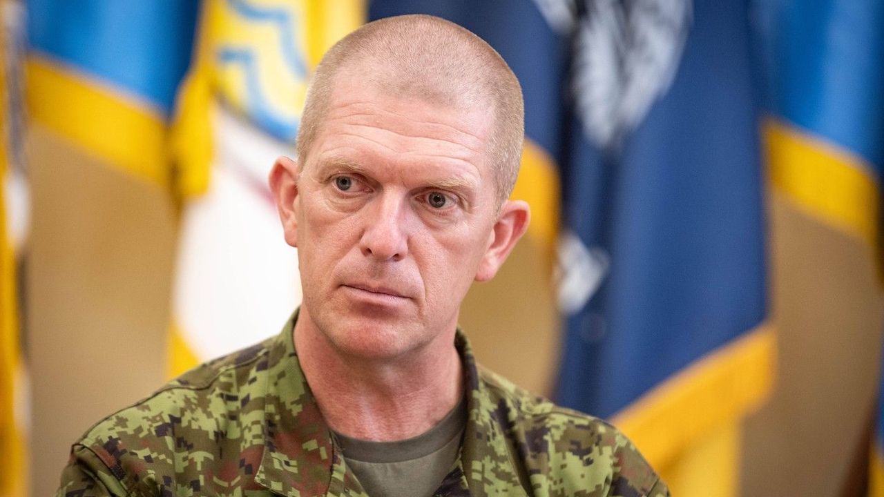 Šéf estonské armády: Jsem připravený. Když premiérka řekne, pošlu na Ukrajinu vojáky