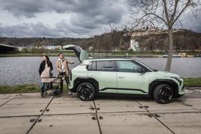 Mladá rodina a elektromobil jako jediné auto. Náročný test Kie EV3