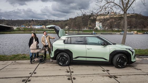 Mladá rodina a elektromobil jako jediné auto. Náročný test Kie EV3