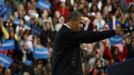 U.S. President Barack Obama gestures during in a campaign rally at Springfield High School in Ohio, November 2, 2012. REUTERS/Jason Reed (UNITED STATES - Tags: POLITICS USA PRESIDENTIAL ELECTION ELECTIONS) Published: Lis. 2, 2012, 6:30 odp.