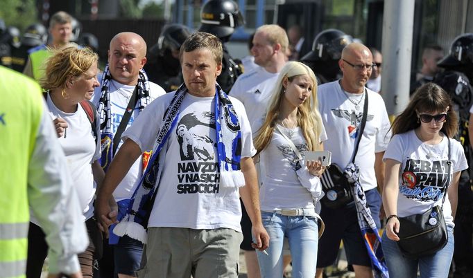 Fanoušci Baníku Ostrava na výjezdu v Brně během 1. kola sezony 2017/18