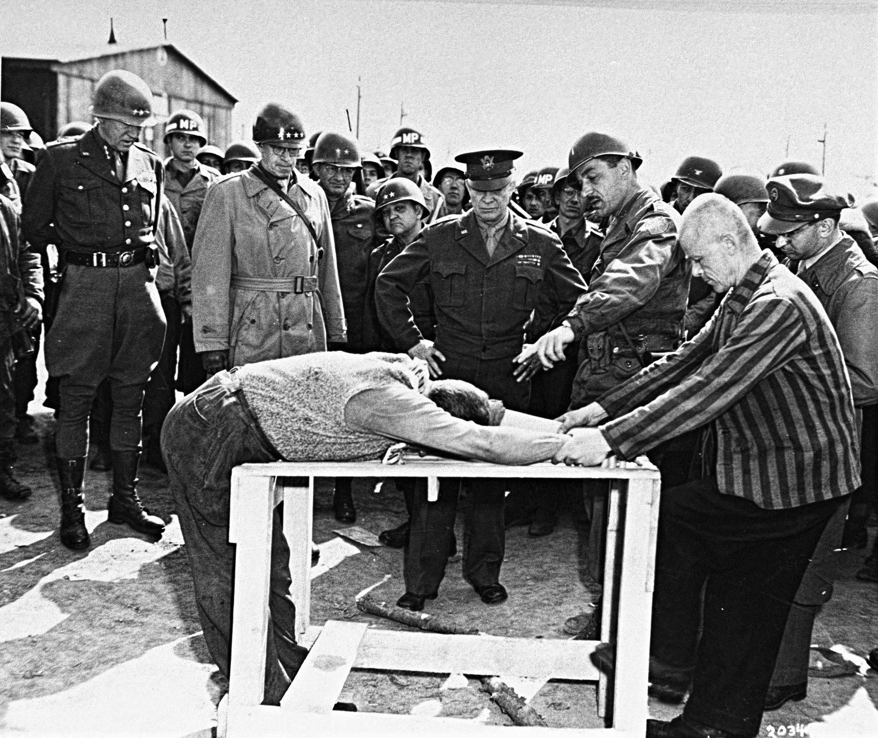 Jednorázové užití / Fotogalerie / Osvobození koncentračního tábora Buchenvald / USHMM