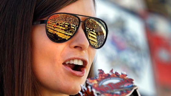 FOTO Nejrychlejší kráska světa Danica Patricková se rozvádí