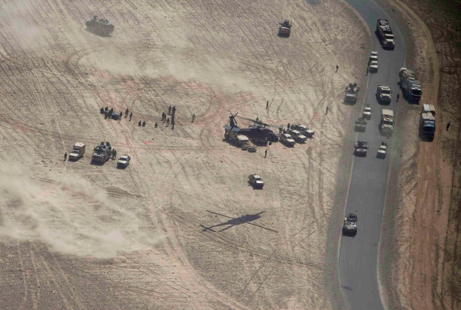 Nahlédněte mezi ostré hochy na základně U.S. Air Force v Kandaháru