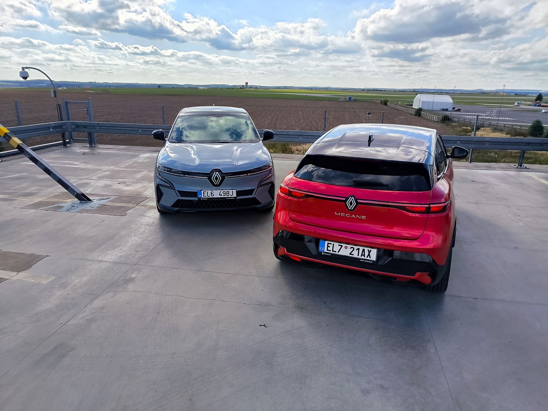 Renault Megane E-Tech 2023