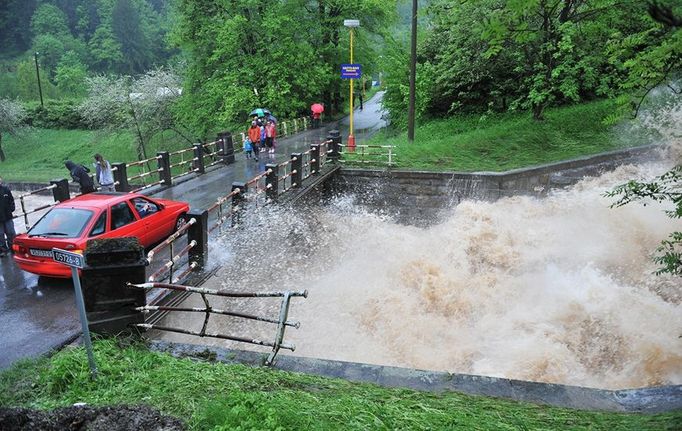 Podvečerní záběry z přehrady Bystřička