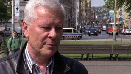 Socialismus Česko zušlechtil, zbavil ho bídy, přitom se bránil přesilovce, říká místopředseda KSČM