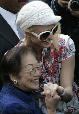 Paris Hilton se svou čínskou fanynkou