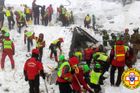 Z trosek hotelu v Itálii vyprostili další těla, počet obětí laviny se zvýšil na 25