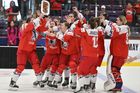 České hokejistky na MS v Kanadě s trofejí pro bronzový tým
