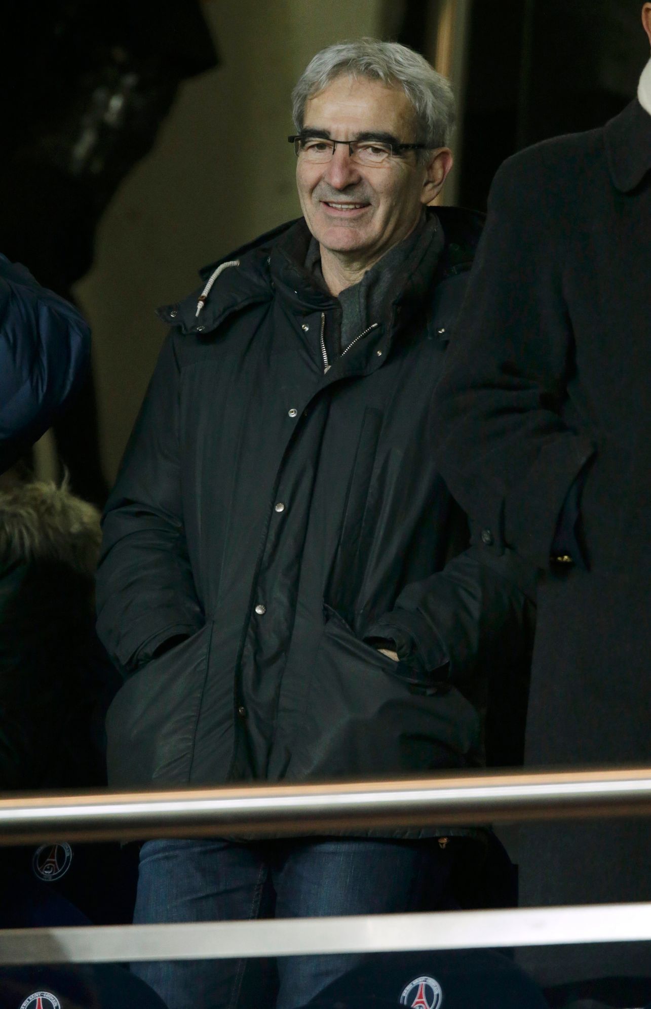 Raymond Domenech sleduje premiéru Davida Beckhama za Paris St. Germain