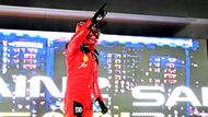 Carlos Sainz z Ferrari slaví triumf ve VC Singapuru F1 2023