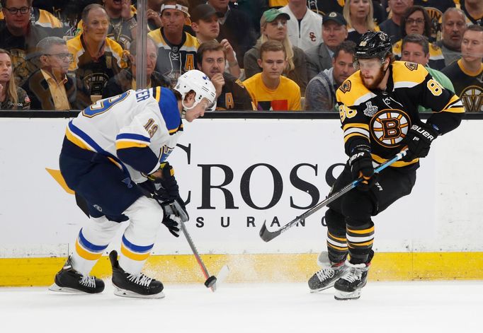 7. finále NHL 2018/19, Boston - St. Louis: David Pastrňák a Jay Bouwmeester