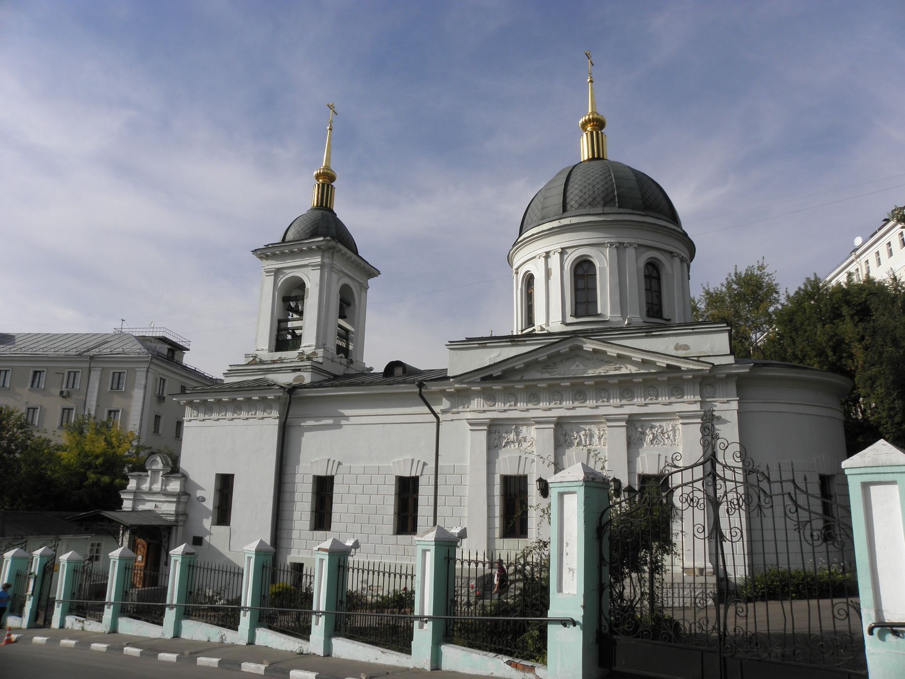Chrám svatého Nikolaje v historickém centru Moskvy