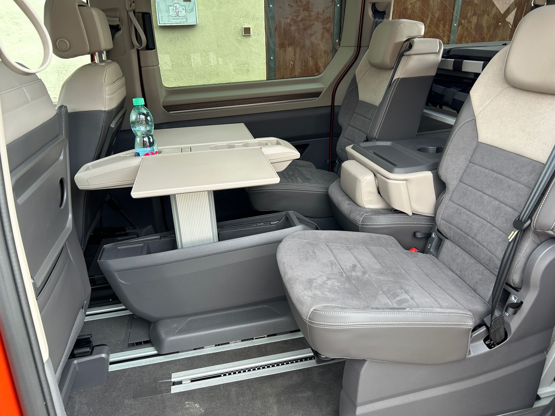VW T7 Multivan spací box