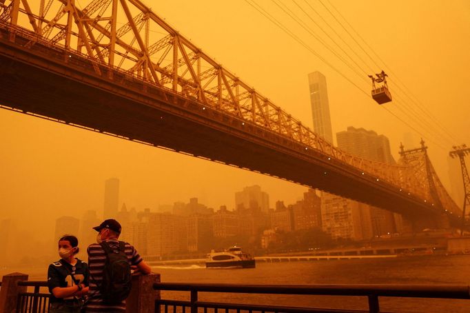 Znečištěný vzduch v New Yorku kvůli lesním požárům v Kanadě.