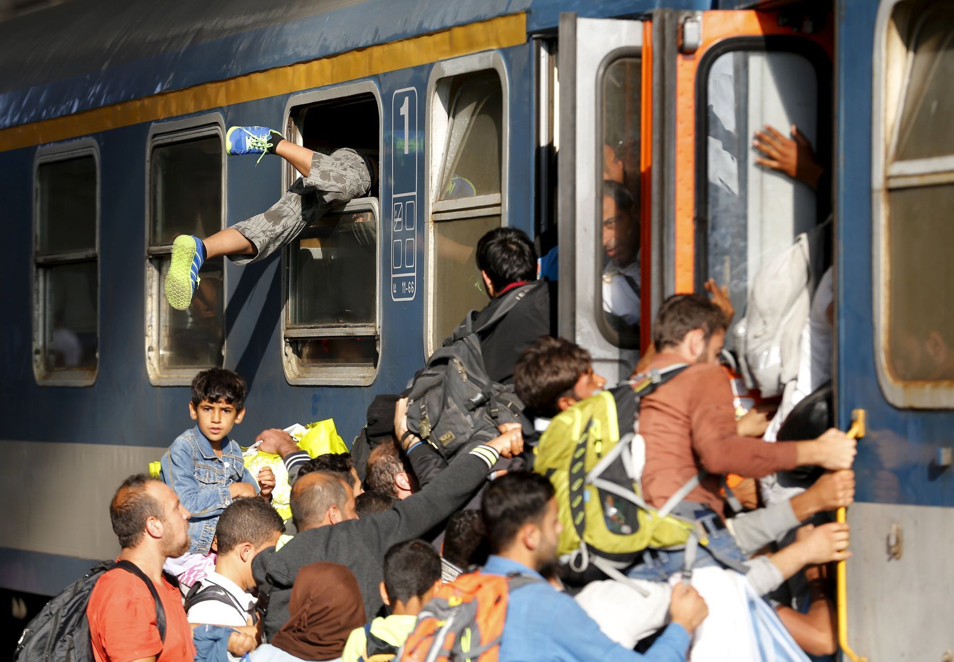 Uprchlíci zaplavili nádraží Keleti