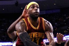 LeBron James řídil velký obrat Clevelandu na hřišti Bostonu