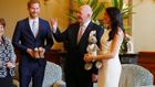 Buckinghamský palác v říjnu oznámil, že vévodkyně ze Sussexu a princ Harry čekají své první dítě. Stalo se tak na začátku jejich oficiální návštěvy Austrálie, Nového Zélandu a pacifických ostrovů.