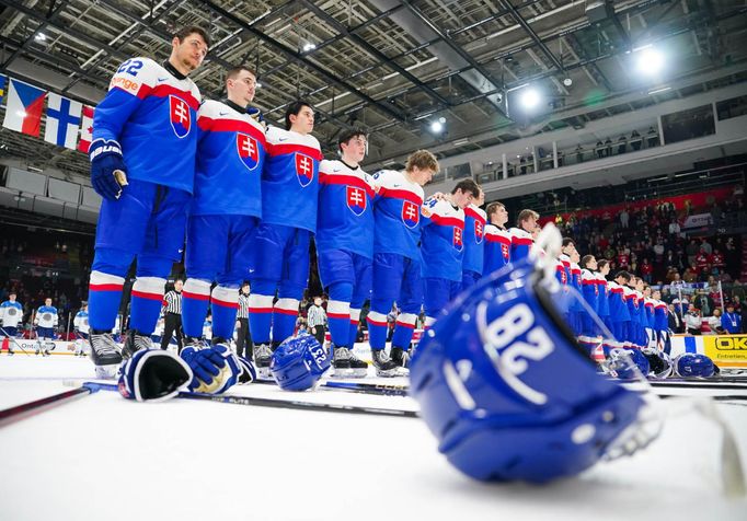 Hokejisté Slovenska na MS juniorů po výhře nad Kazachstánem