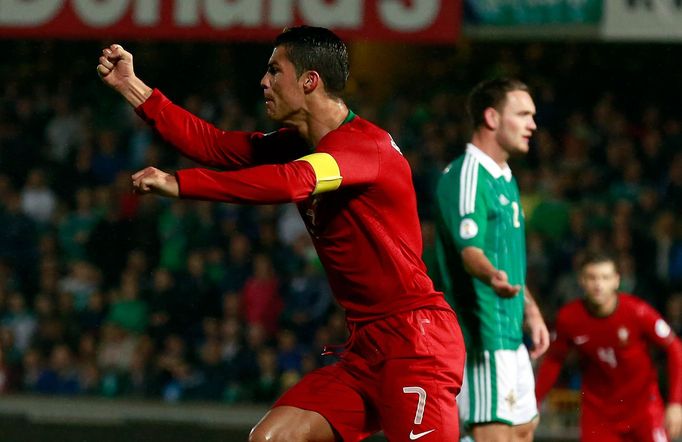 Fotbal, kvalifikace MS, Severní Irsko - Portugalsko: Cristiano Ronaldo slaví gól