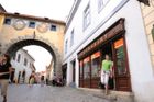 Tradičních českých obchodů je už přes sto. Vynikají tuzemským zbožím i kapitálem