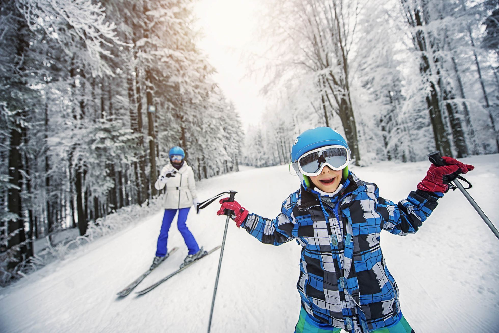 lyžování dítě lyže zima sníh