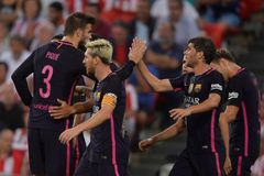Barcelona díky gólu Rakitiče vyhrála v Bilbau a dotáhla se na čelo