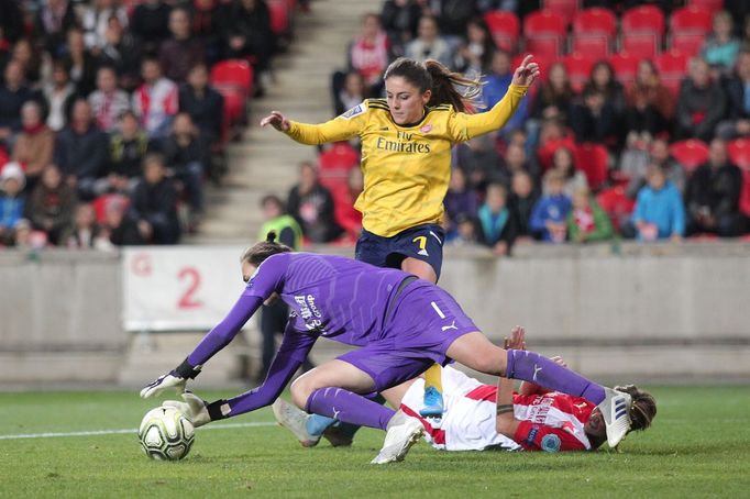 Liga mistryň, Slavia - Arsenal: Olivie Lukášová