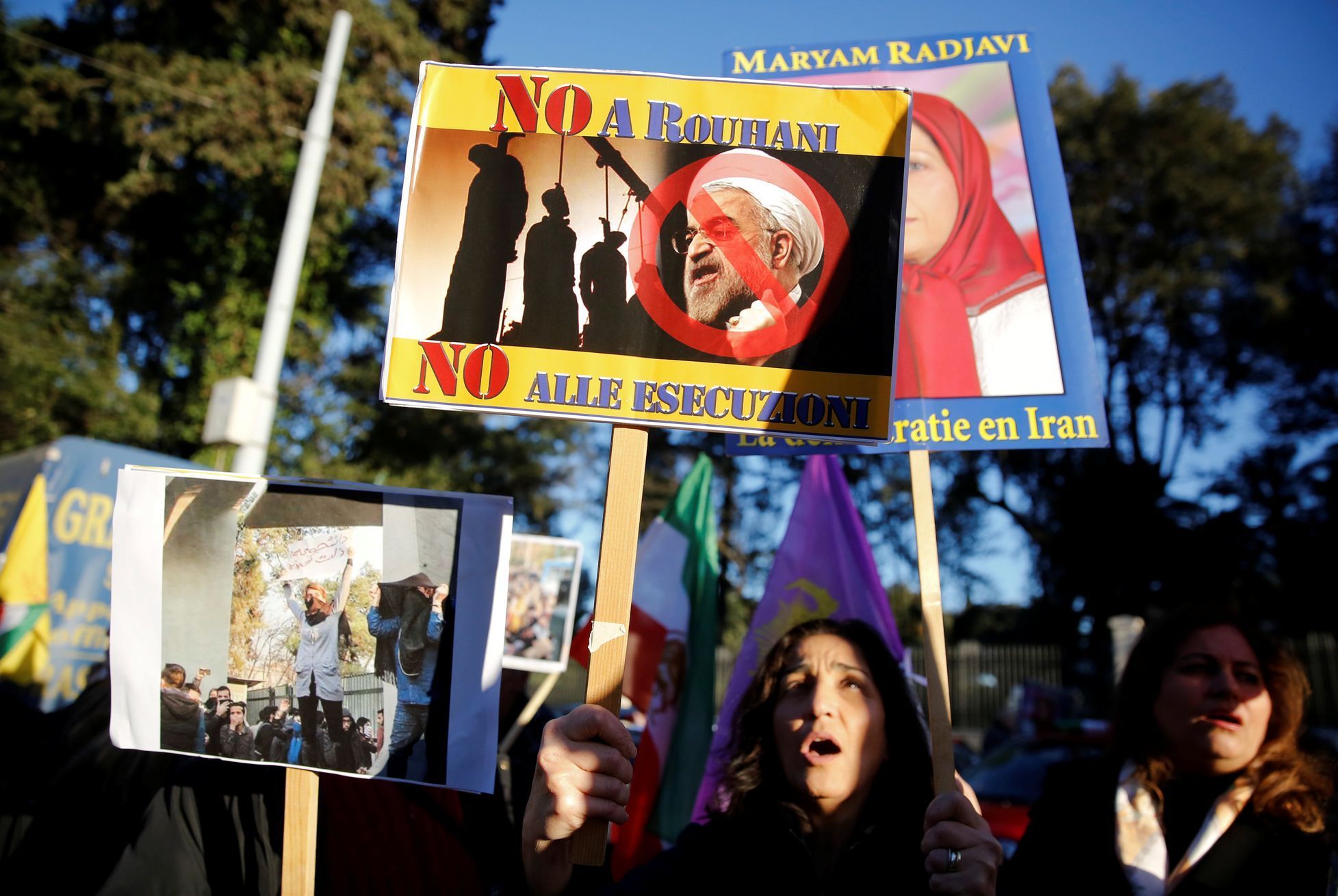 Demonstrace Írán v Itálii