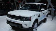 Range Rover Hybrid - v tomto případě automobilka ukazuje spíše technologii. Možná nebude zrovna v tomto Range Roveru, ale v některém z modelů značky se během příštích dvou let objeví určitě.