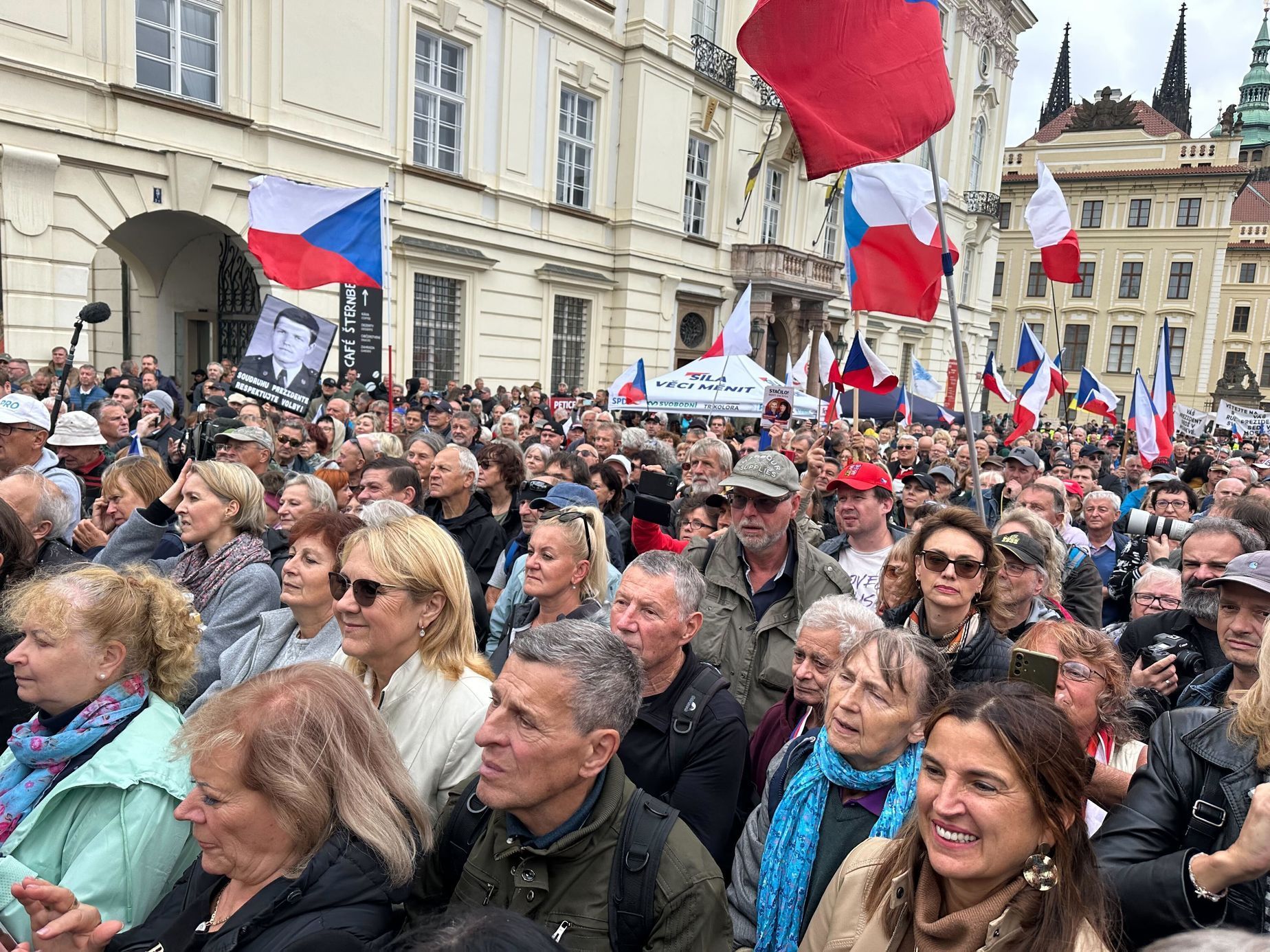 Demonstrace Pražský hrad 27. 9. 2025