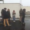 Novináři na střese redakce Charlie Hebdo.