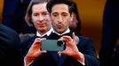 Na snímku z premiéry Asteroid City jsou režisér Wes Anderson a herec Adrien Brody.