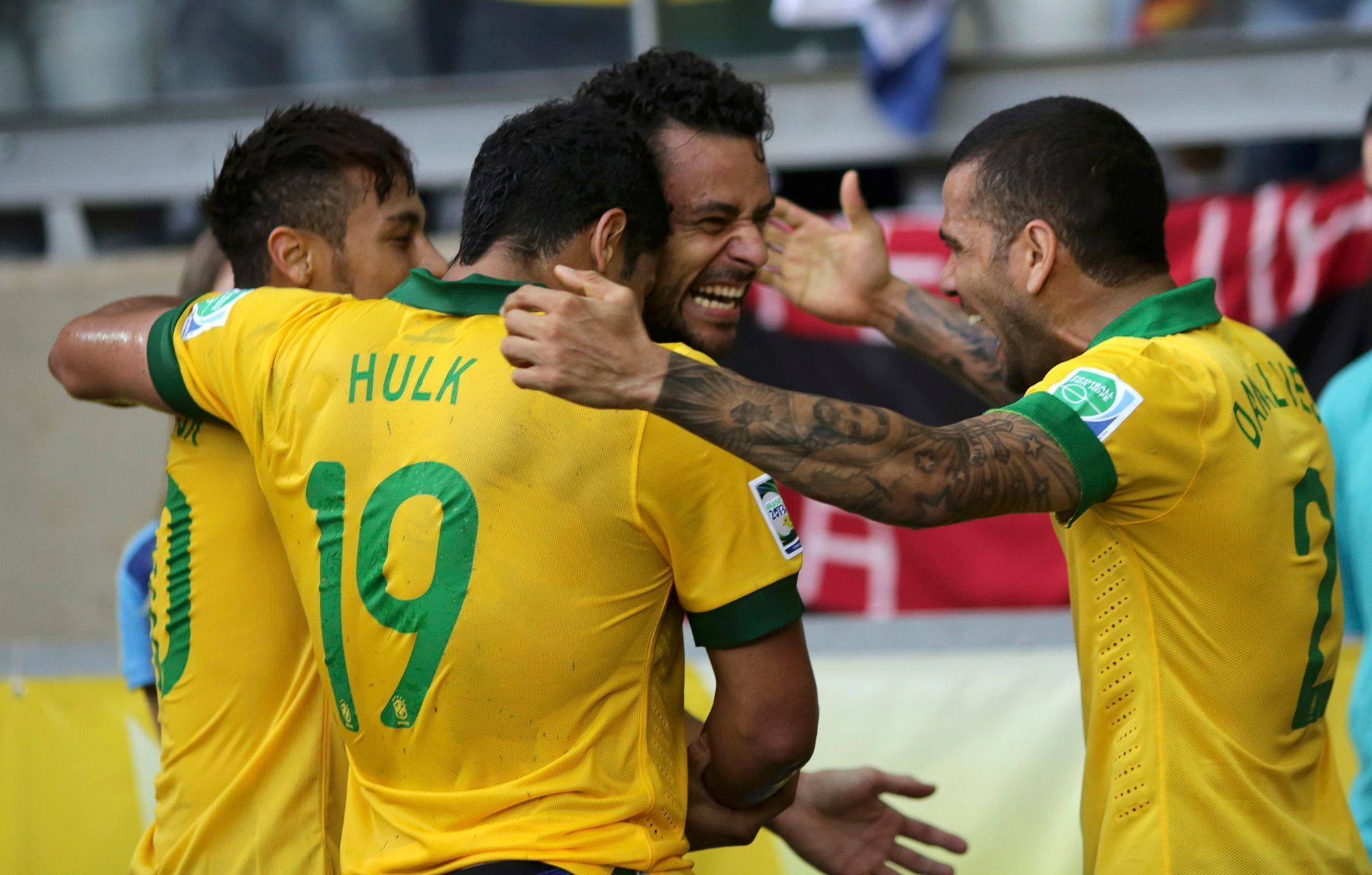 Brazilci slaví gól na Konfederačním poháru 2013